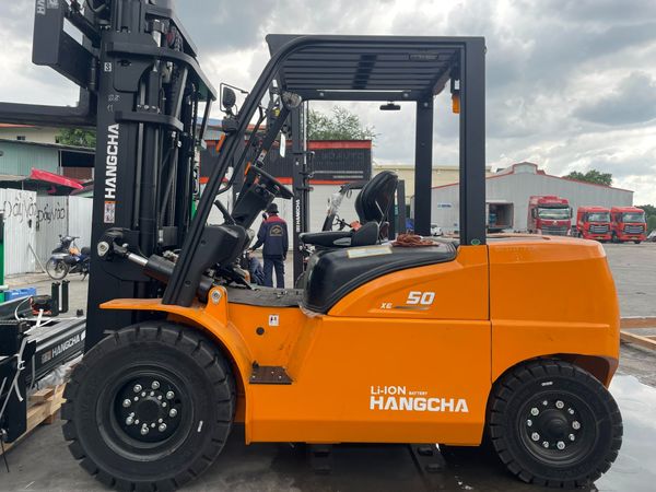 xe nâng điện 5 tấn lithium