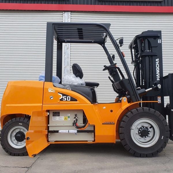 xe nâng điện lithium 5 tấn