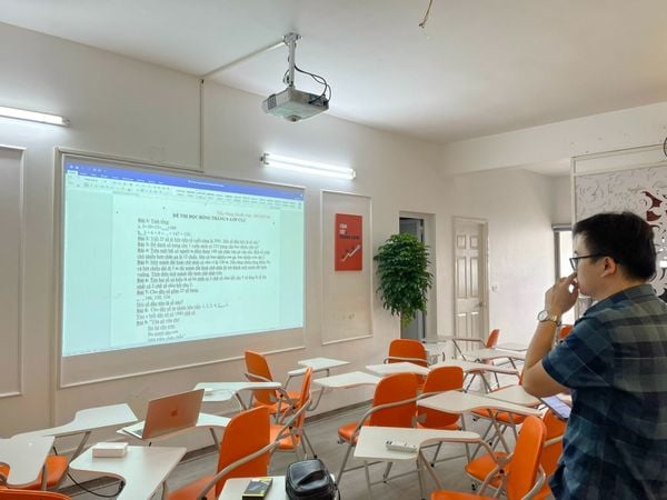Văn phòng và dạy học là 2 nhu cầu đặc biệt cần ưu tiên độ sáng hàng đầu