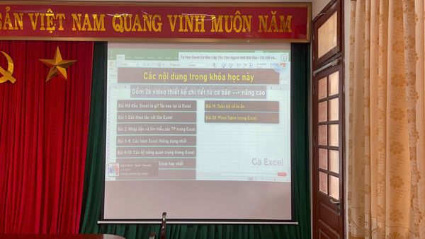Máy chiếu có độ sáng càng cao thì hình ảnh chiếu ra càng sáng rõ