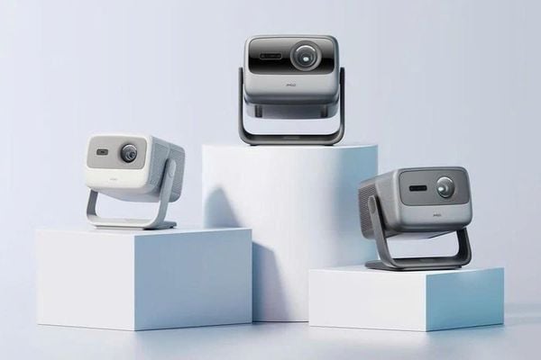 Lựa chọn những mã máy chiếu chạy Google TV hỗ trợ Netflix chính chủ là tốt nhất