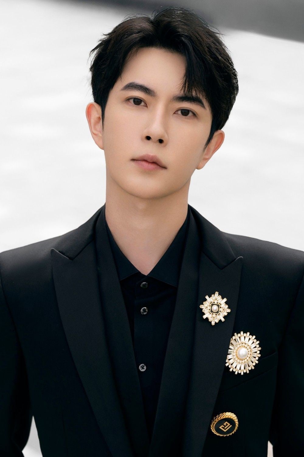 10 Người Đàn Ông Đẹp Trai Nhất Thế Giới Năm 2025