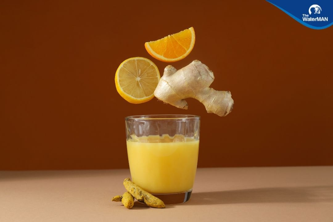 Tự làm Ginger Shot tại nhà đơn giản với gừng, chanh, mật ong.