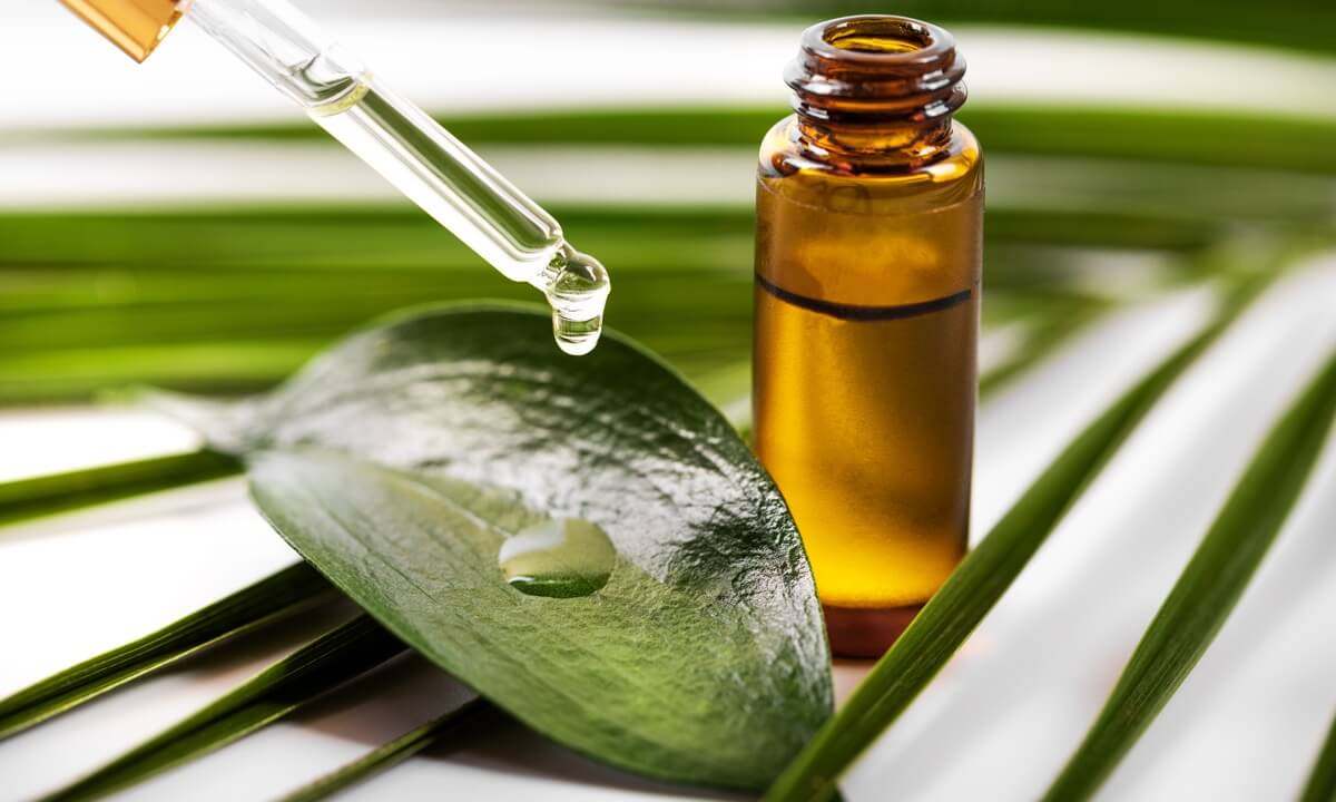 Tinh dầu thiên nhiên gồm thành phần được chiết xuất từ thiên nhiên.