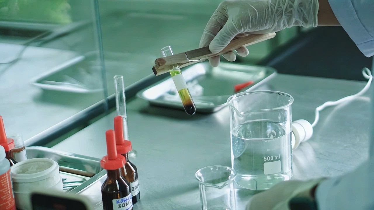 Quy trình nghiên cứu và sản xuất nến thơm thiên nhiên Le Rustique