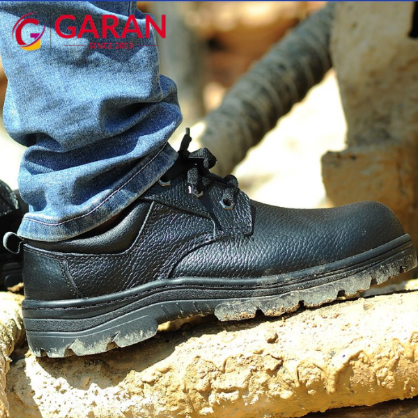 Khám Phá Top Giày Bảo Hộ KCEP Được Đánh Giá Cao Nhất 2025