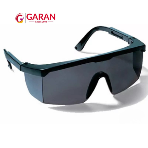 Kính Bảo Hộ Proguard: Top 5 Mẫu Kính Nhập Khẩu Đáng Mua Nhất