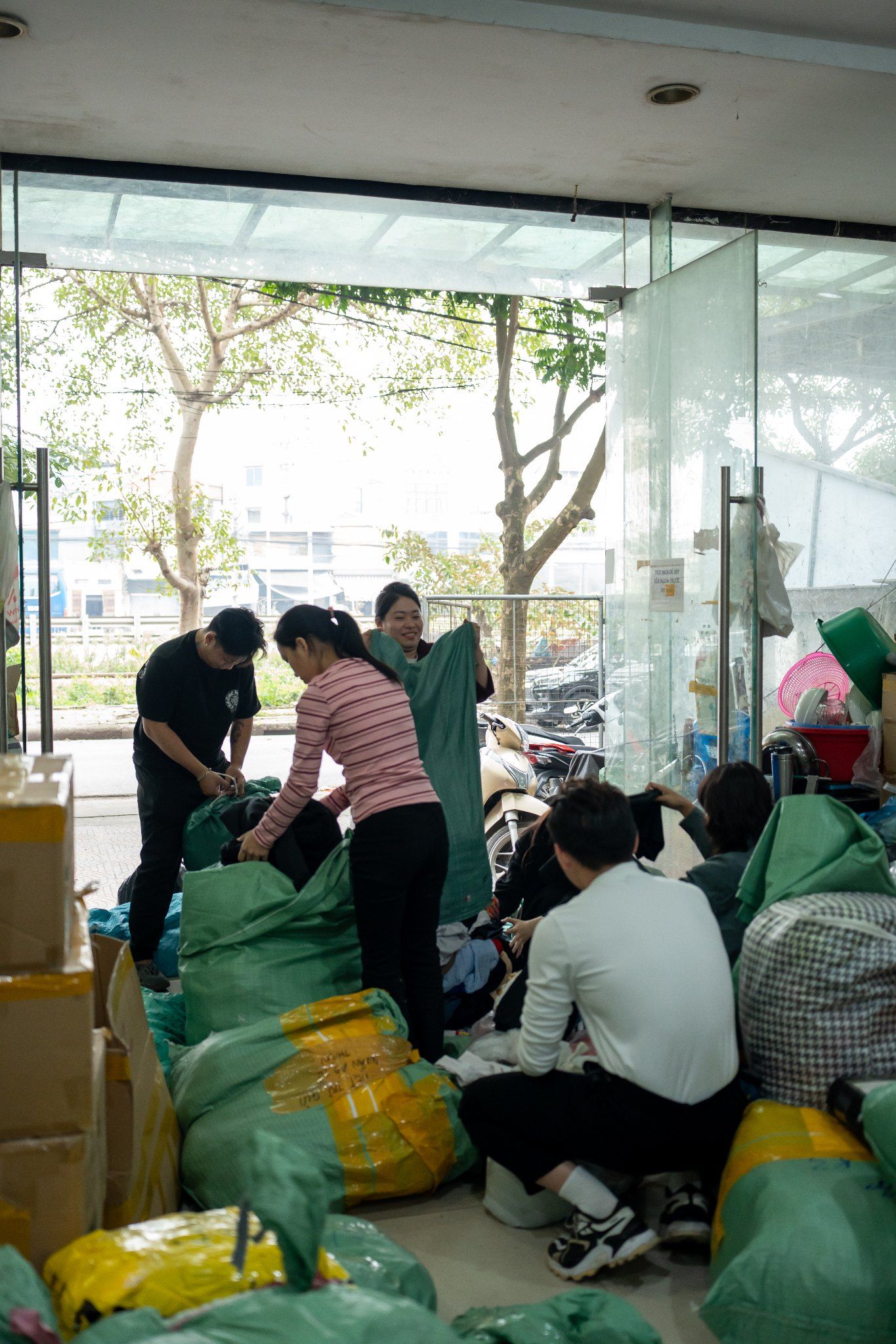 CẬP NHẬT TÌNH HÌNH CHIẾN DỊCH “BILUXURY CHUNG TAY CÙNG MIỀN TRUNG - VƯỢT QUA BÃO LŨ”