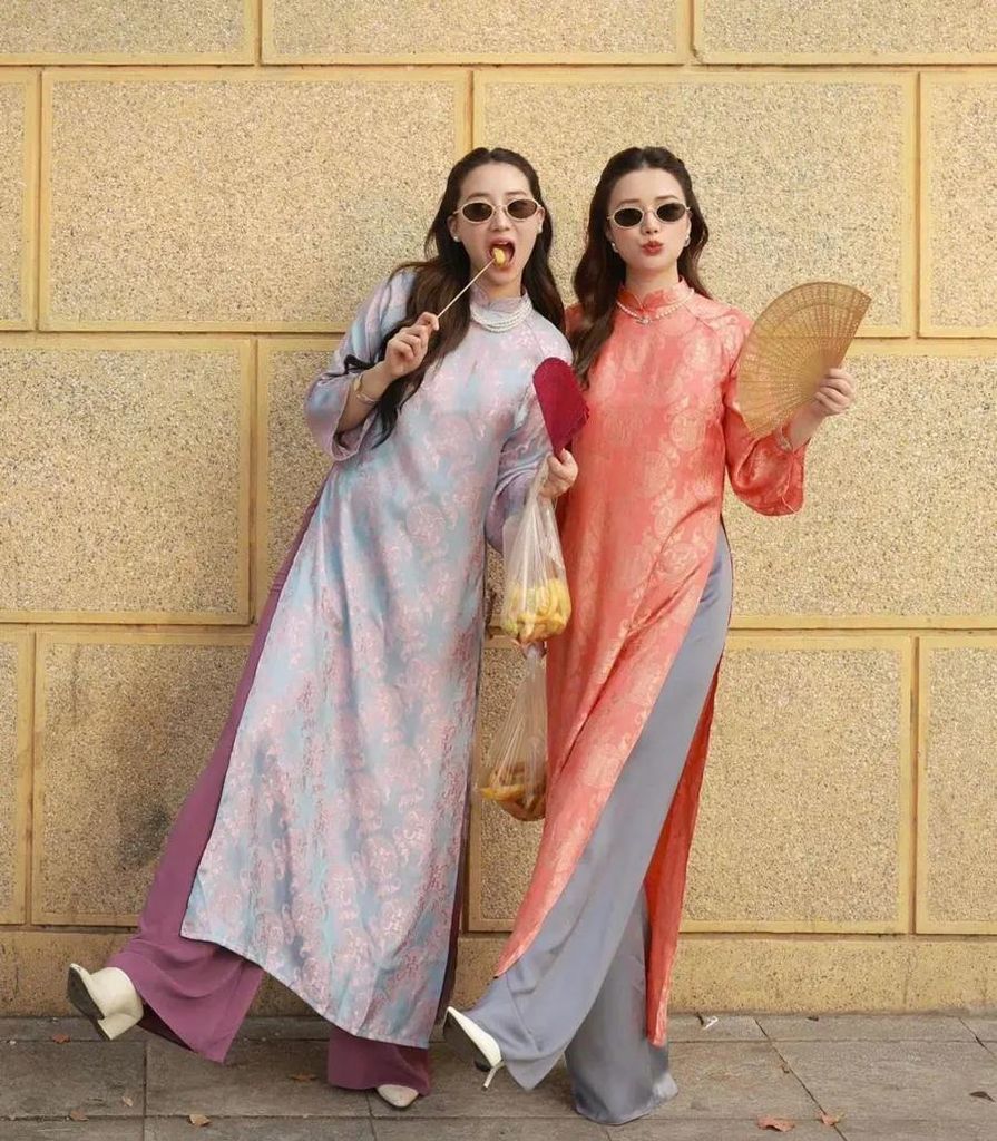 4-dien-ao-dai-choi-tet