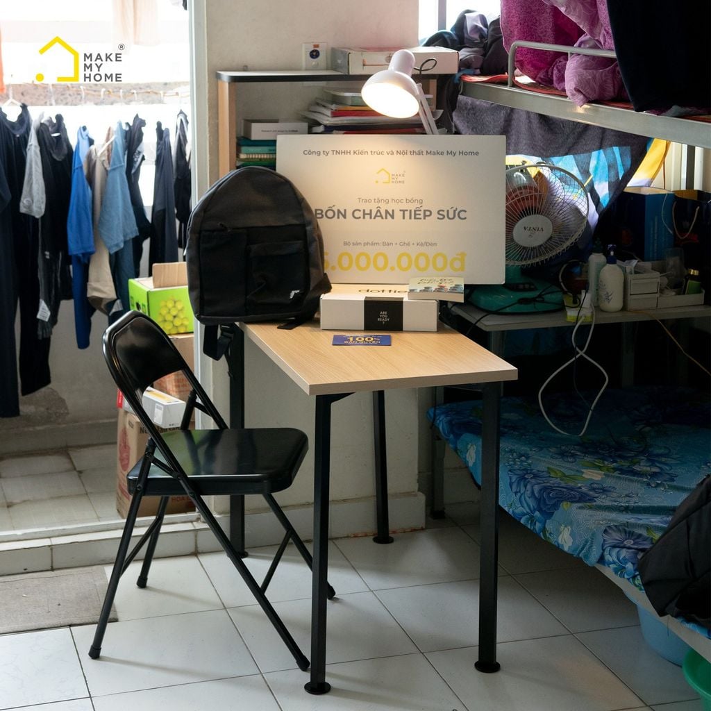 chon-ban-phu-hop-cho-goc-setup-laptop