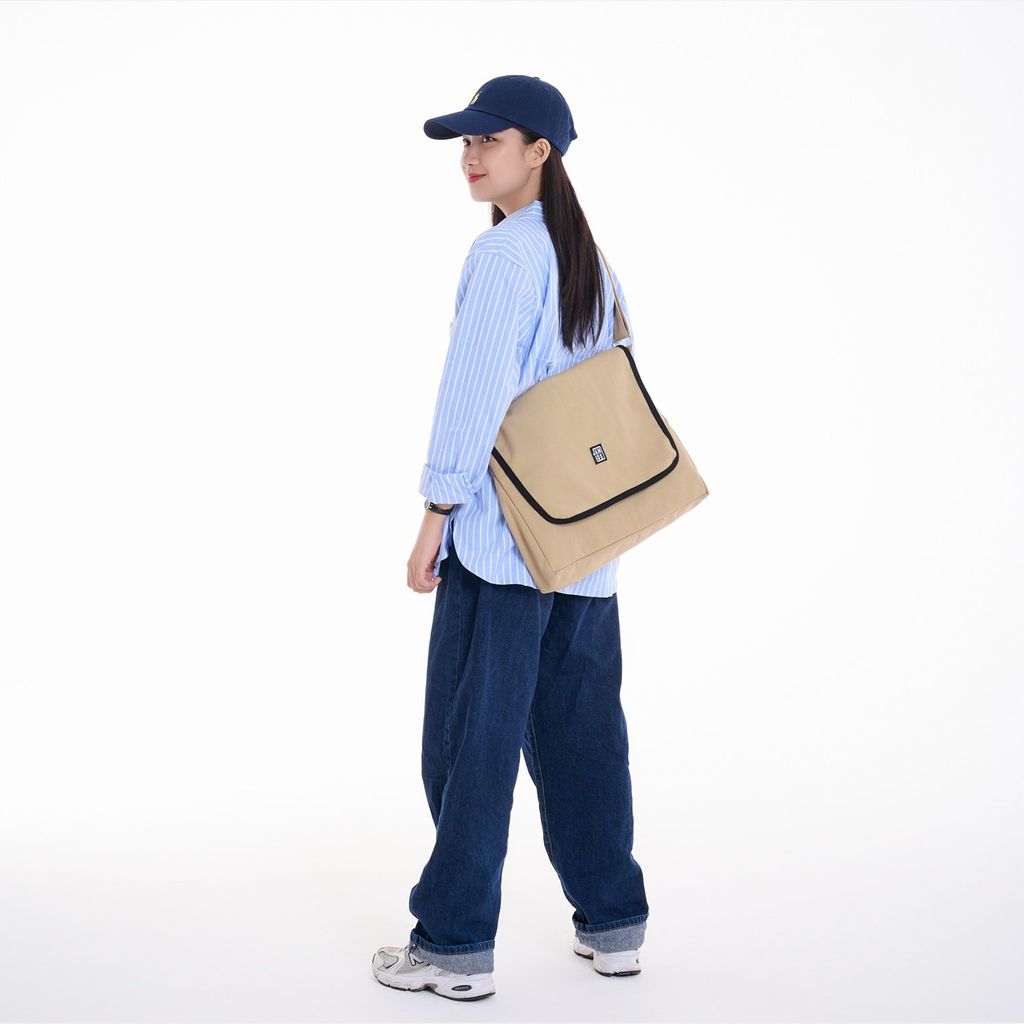 3-tui-deo-cheo-folder-messenger-tang-co-giao