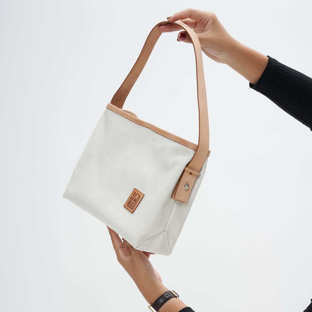 7-tui-deo-vai-thanh-lich-phoi-da-thuc-vat