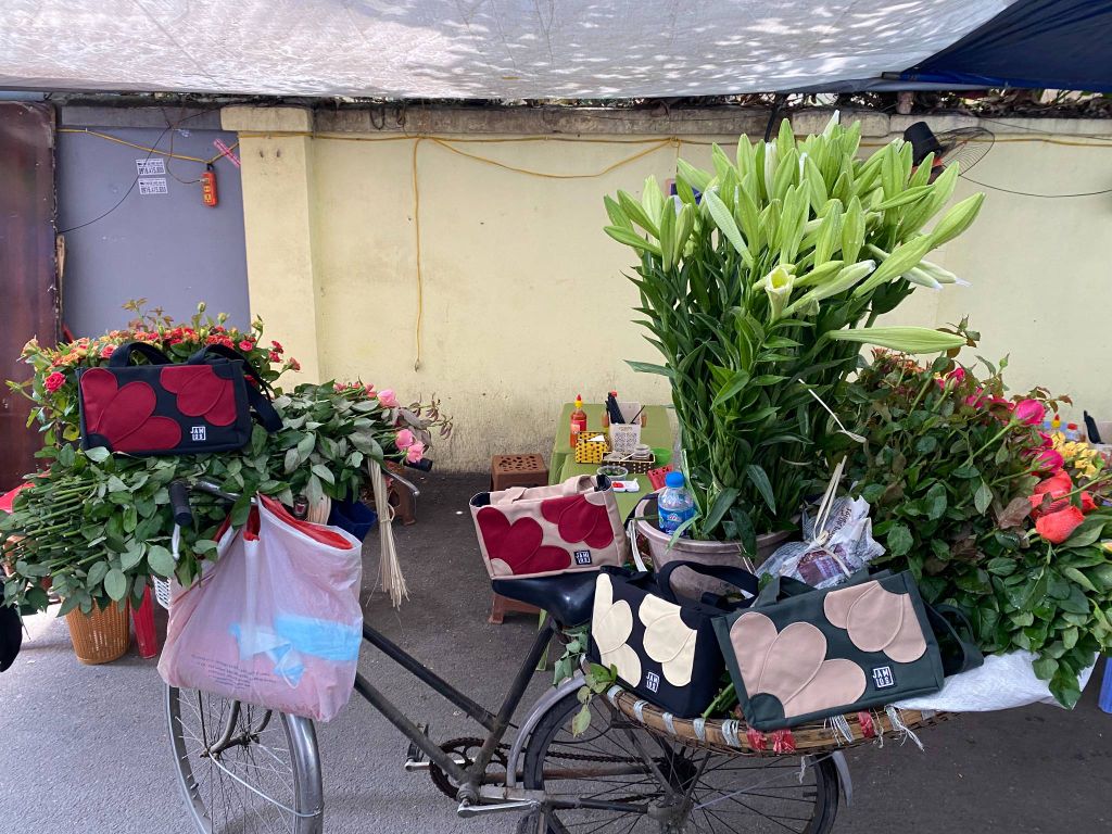 8-tui-hoa-nha-jamlos-dong-hanh-cung-ban-trong-cuoc-song-hang-ngay