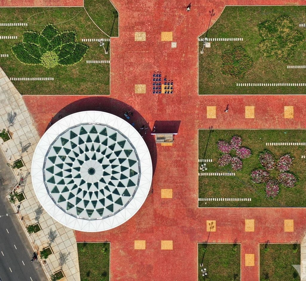 1-ga-metro-ben-thanh-la-ga-ngam-duoi-long-dat-nam-ngay-trung-tam-quan-1