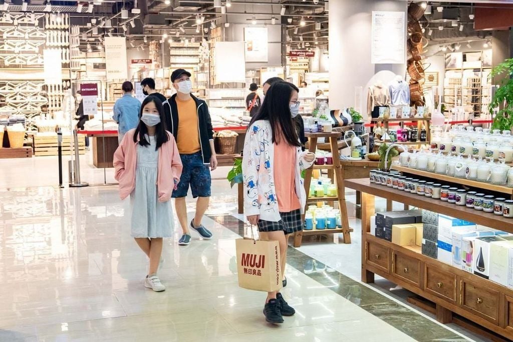 4-trai-nghiem-mua-sam-tai-cua-hang-van-dang-la-xu-huong