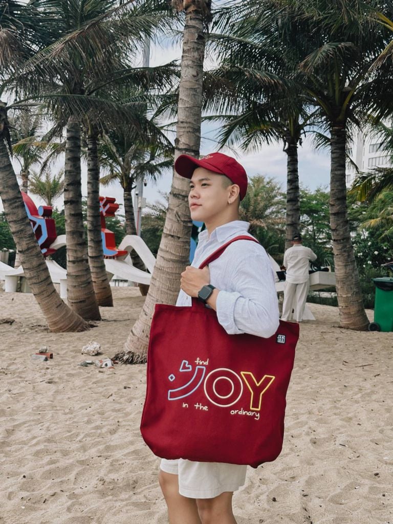 3-joy-tote-size-L-khong-lo-dung-ca-the-gioi