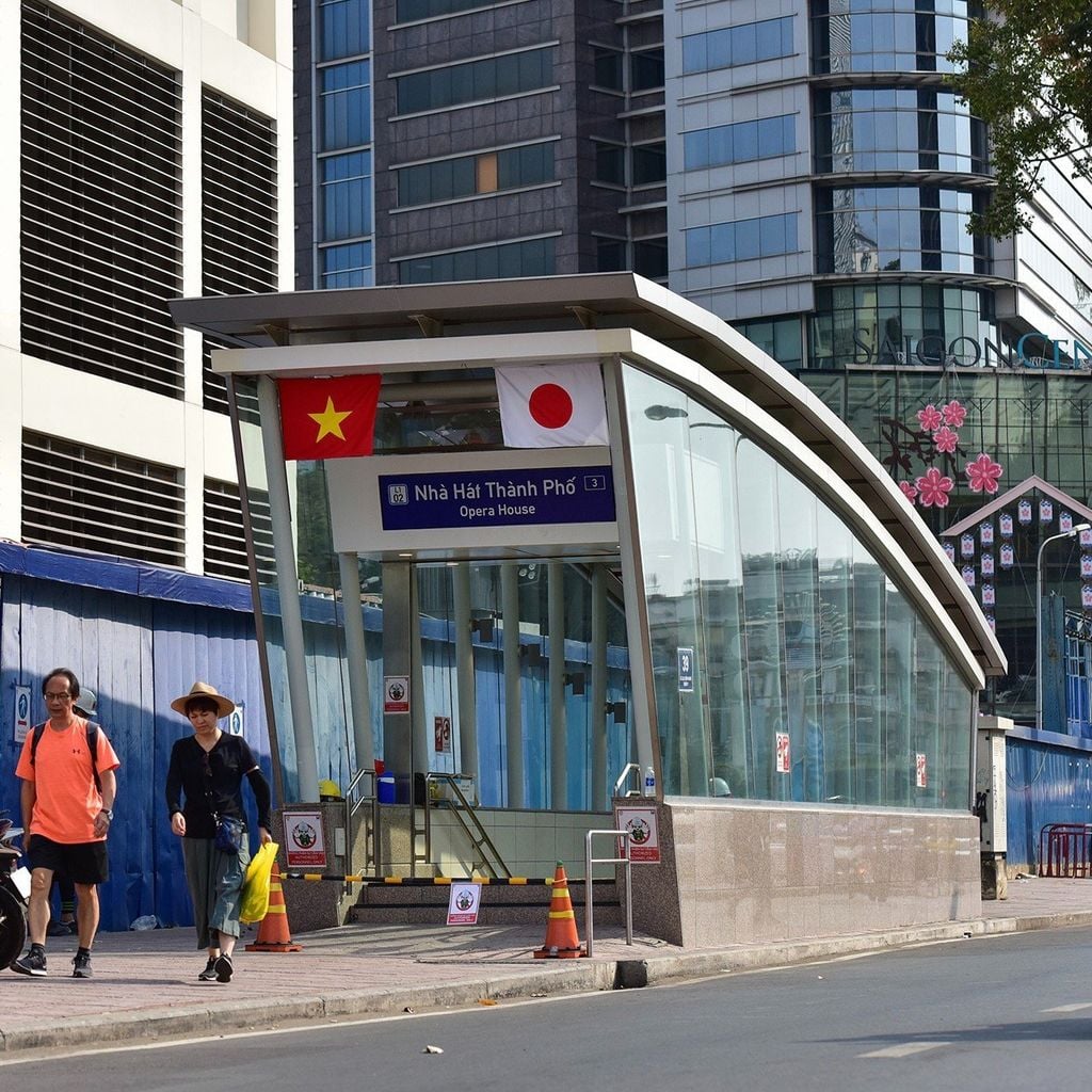 1-ga-metro-nha-hat-thanh-pho-nam-ngay-trung-tam-quan-1-vi-tri-duoc-xem-la-trai-tim-cua-khu-vuc-thuong-mai-du-lich-sam-uat-nhat-sai-gon