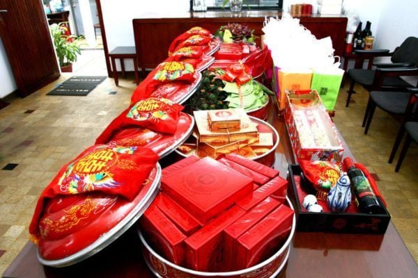 le-dam-ngo-le-an-hoi-va-le-cuoi-khac-biet-the-nao