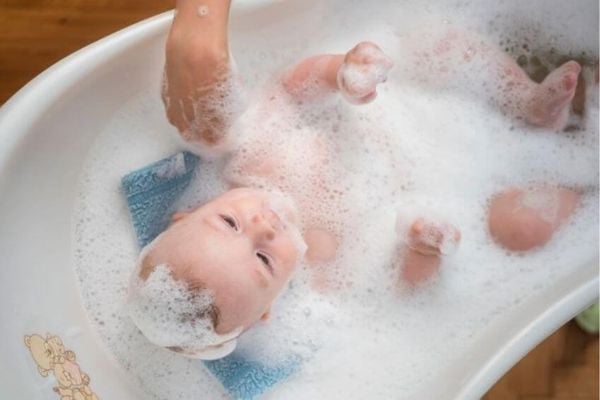 Các dòng sữa tắm mẹ bỉm tin dùng cho bé