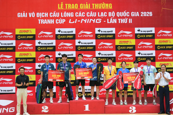 Pham-Van-Hai-Than-Van-Anh-vo-dich-doi-nam-nu