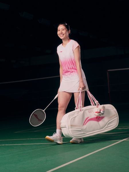 Chiharu-Shida-trang-phuc-thi-dau-Li-Ning