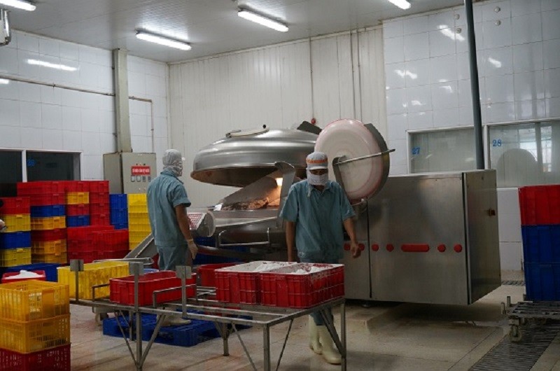 xúc xích XuXiFarm của công ty nào