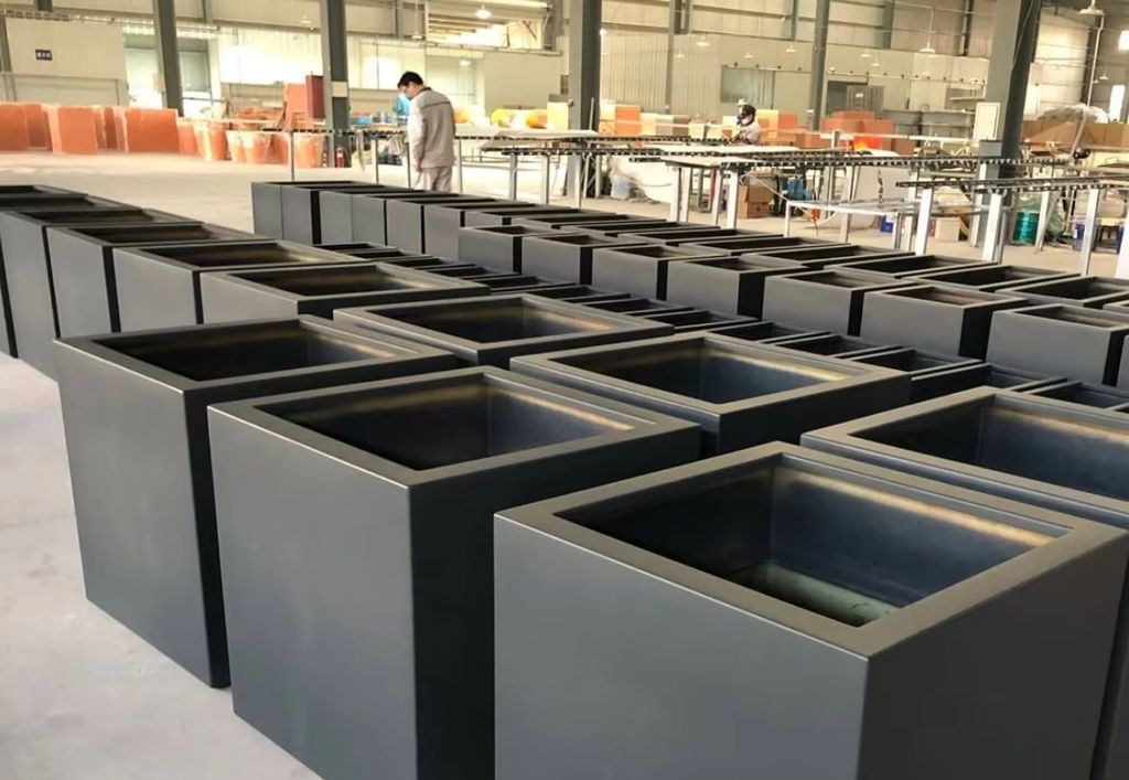 Where to Source Reliable Fiberglass Planters Wholesale