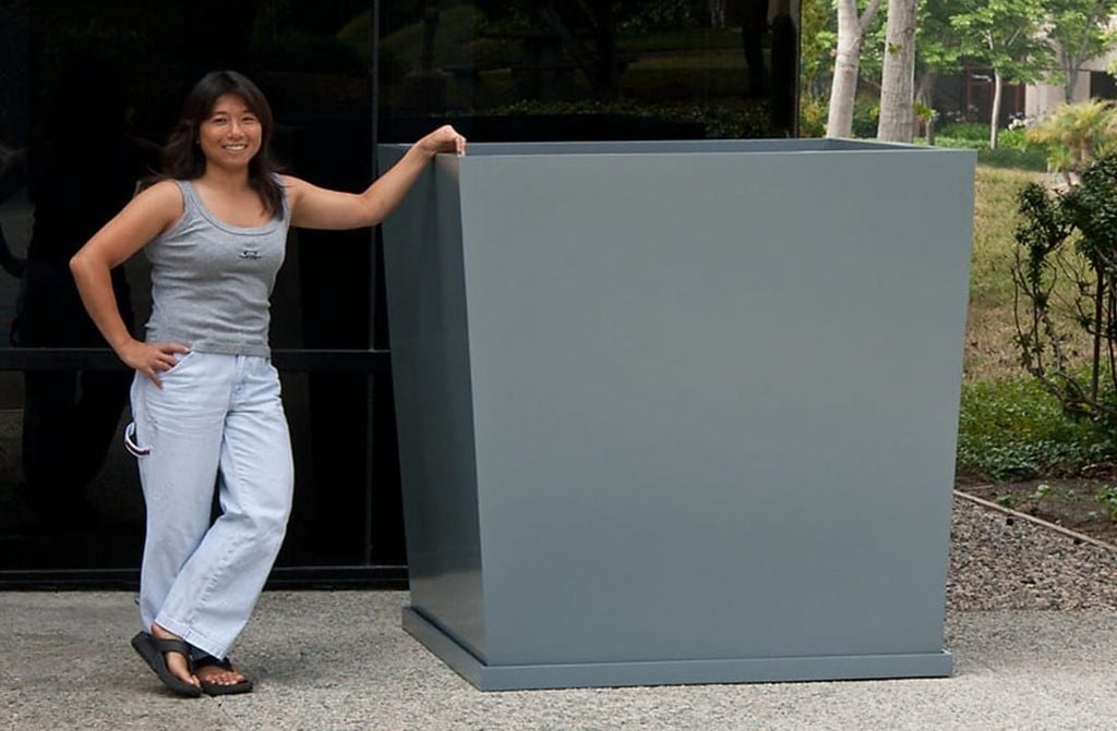 Can Fiberglass Planters Support Large Plants?