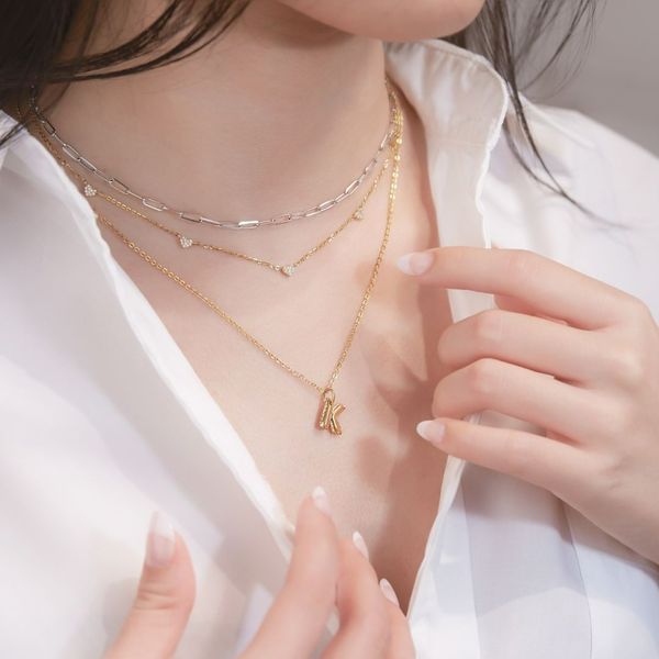 Phối Vòng Cổ Với Áo Cổ Chữ V