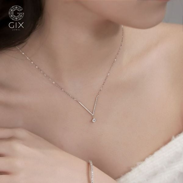 Phối Vòng Cổ Với Áo Cổ Chữ V