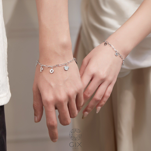 Tặng Vòng Tay Có Ý Nghĩa Gì Trong Tình Yêu?