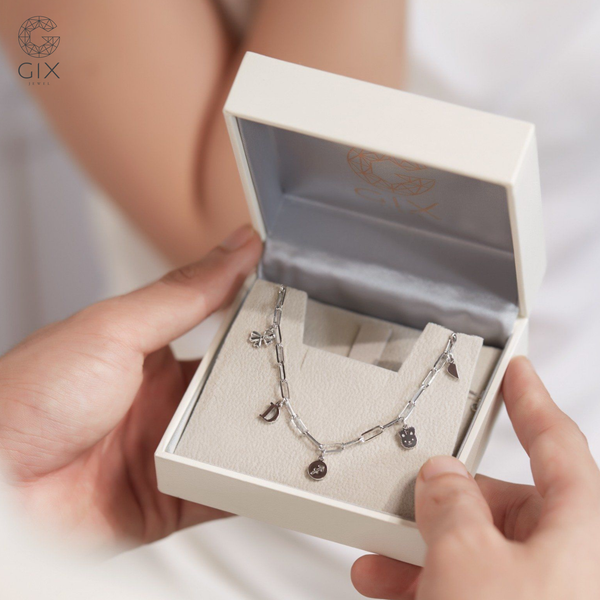 tặng vòng tay cho người yêu có ý nghĩa gì