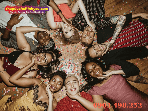 Giải mã cơn bão Dopamine khi quan hệ tình dục tập thể