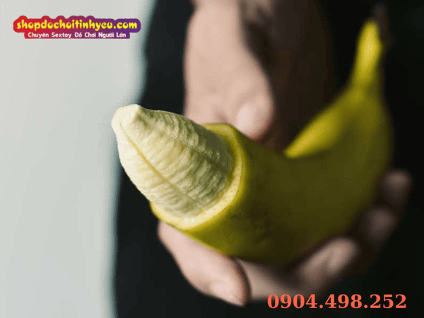 Kỹ thuật handjob xoay và miết giúp kích thích đa điểm nhạy cảm