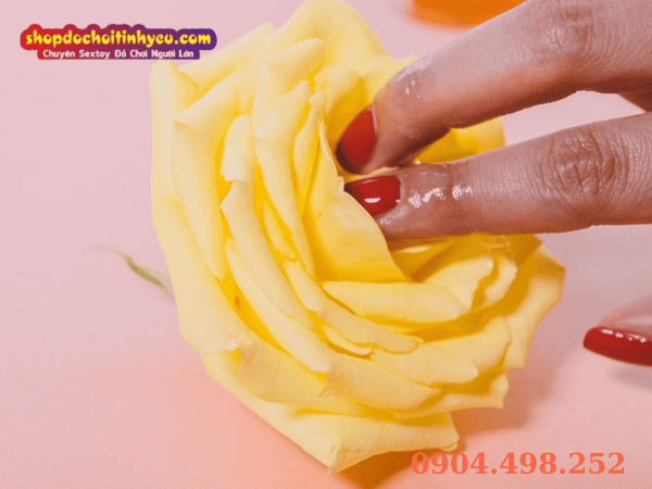 Lưu ý vệ sinh mồng đốc và an toàn tình dục