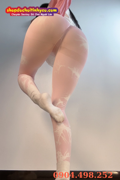 Gái mông to tự tin khoe dáng