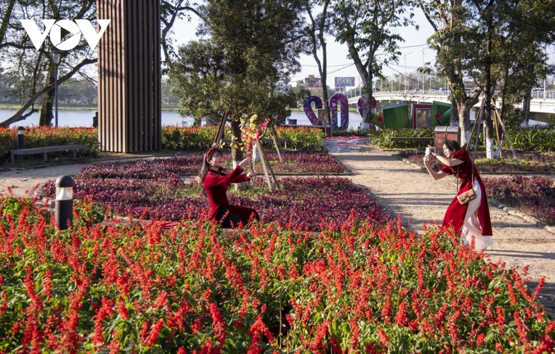 du lịch huế dịp tết