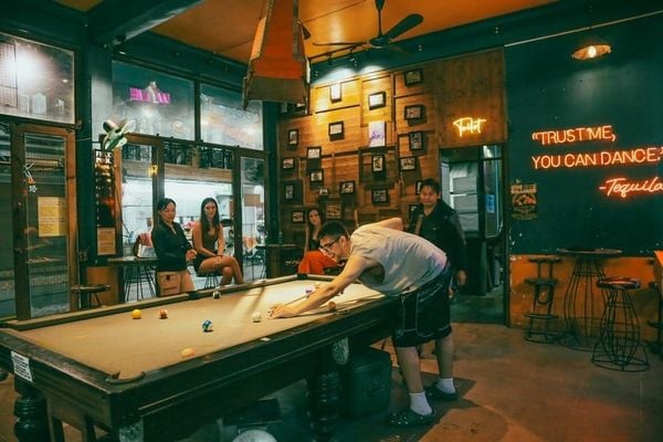 Quán bar ở Huế