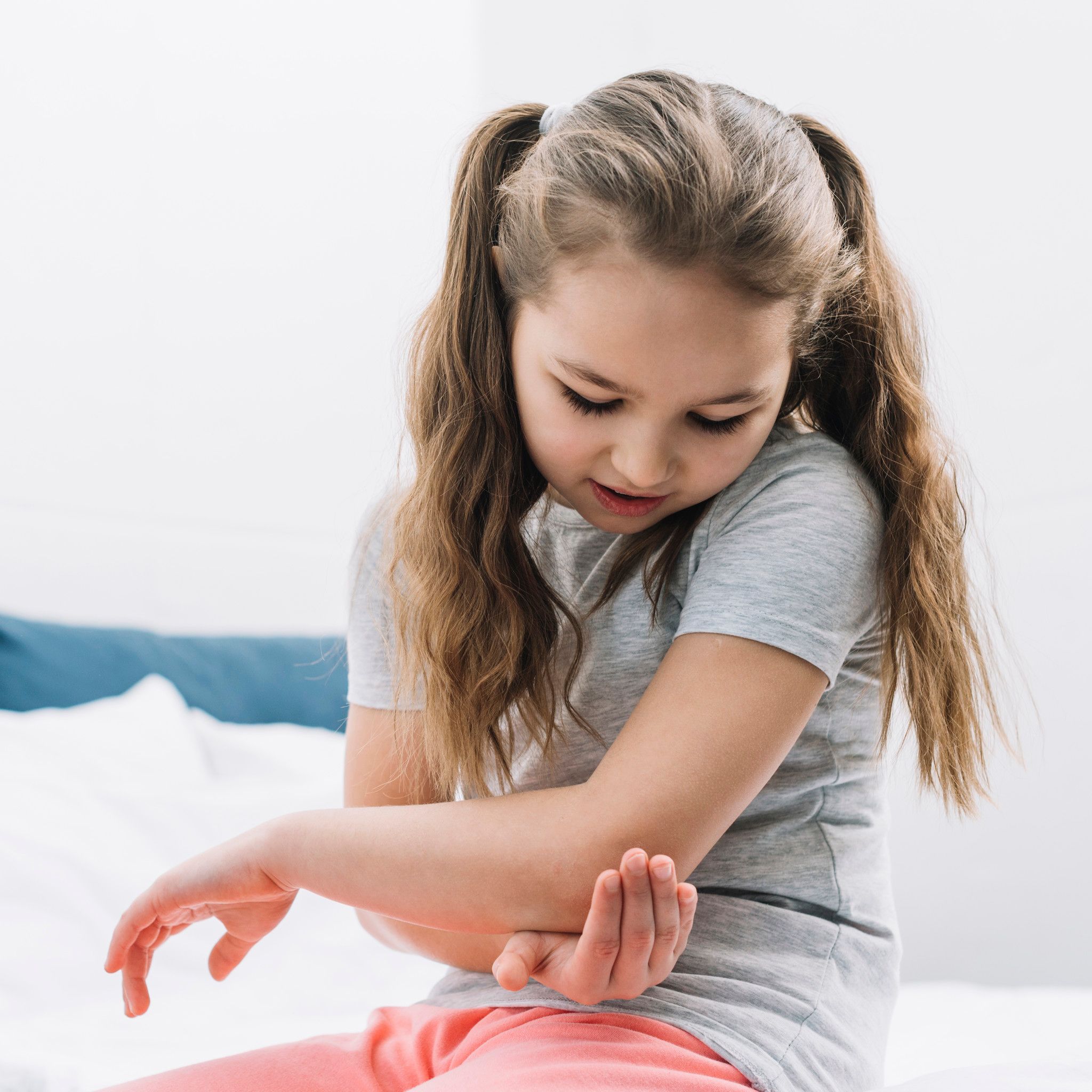 Lợi&nbsp;Ích&nbsp;Của&nbsp;Tinh&nbsp;Dầu&nbsp;Đuổi&nbsp;Muỗi&nbsp;Trong&nbsp;Việc&nbsp;Bảo&nbsp;Vệ&nbsp;Bé&nbsp;Khỏi&nbsp;Các&nbsp;Bệnh&nbsp;Do&nbsp;Muỗi&nbsp;Gây&nbsp;Ra