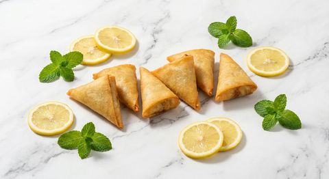 Đặt mua chả giò hải sản Tam Giác Vàng online giao hàng tận nơi