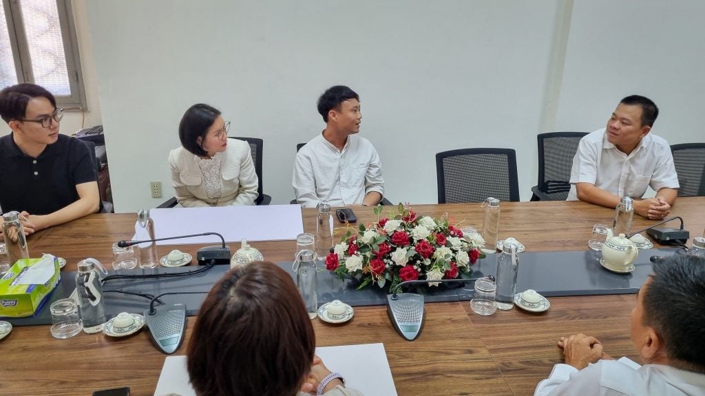 Joyoung cùng đại sứ thương hiệu Thu Nhi đồng hành cùng đồng bào miền Trung khắc phục hậu quả bão lũ