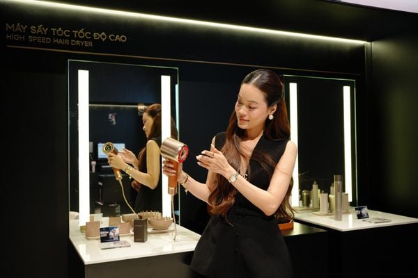 Bảo Ngọc Lê - founder Rubies trải nghiệm Dreame Miracle Pro