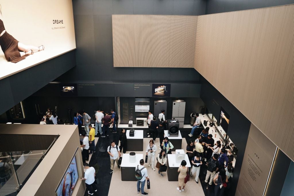 Smart-link cùng đối tác tham quan cửa hàng flagship Dreame tại Tô Châu, Trung Quốc