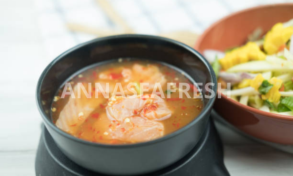 canh-chua-ca-hoi-1