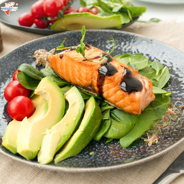 Salad Cá hồi sốt Balsamic