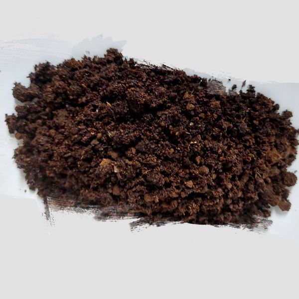 Phân Ruồi Lính Đen BSF Sinh Học – Giàu Dinh Dưỡng, Cải Tạo Đất Bền Vững