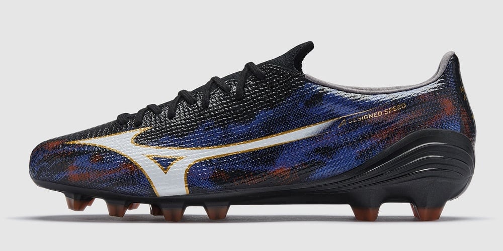 TOP 20 GIÀY ĐÁ BÓNG NỔI BẬT NHẤT NĂM 2025