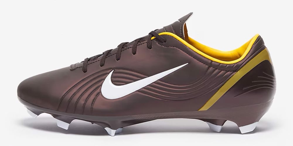 TOP 20 GIÀY ĐÁ BÓNG NỔI BẬT NHẤT NĂM 2025