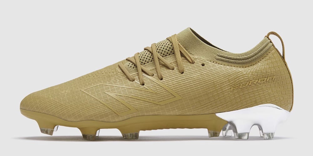 TOP 20 GIÀY ĐÁ BÓNG NỔI BẬT NHẤT NĂM 2025