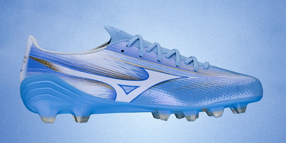 Mizuno “Unity Sky” Pack mở màn 2026: Alpha III và Morelia Neo IV β cùng lên màu xanh Celeste